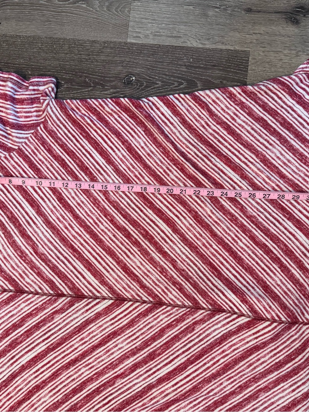 Catherines size 5x Red and White Striped V-Neck Tunic - Picture 6 of 7
